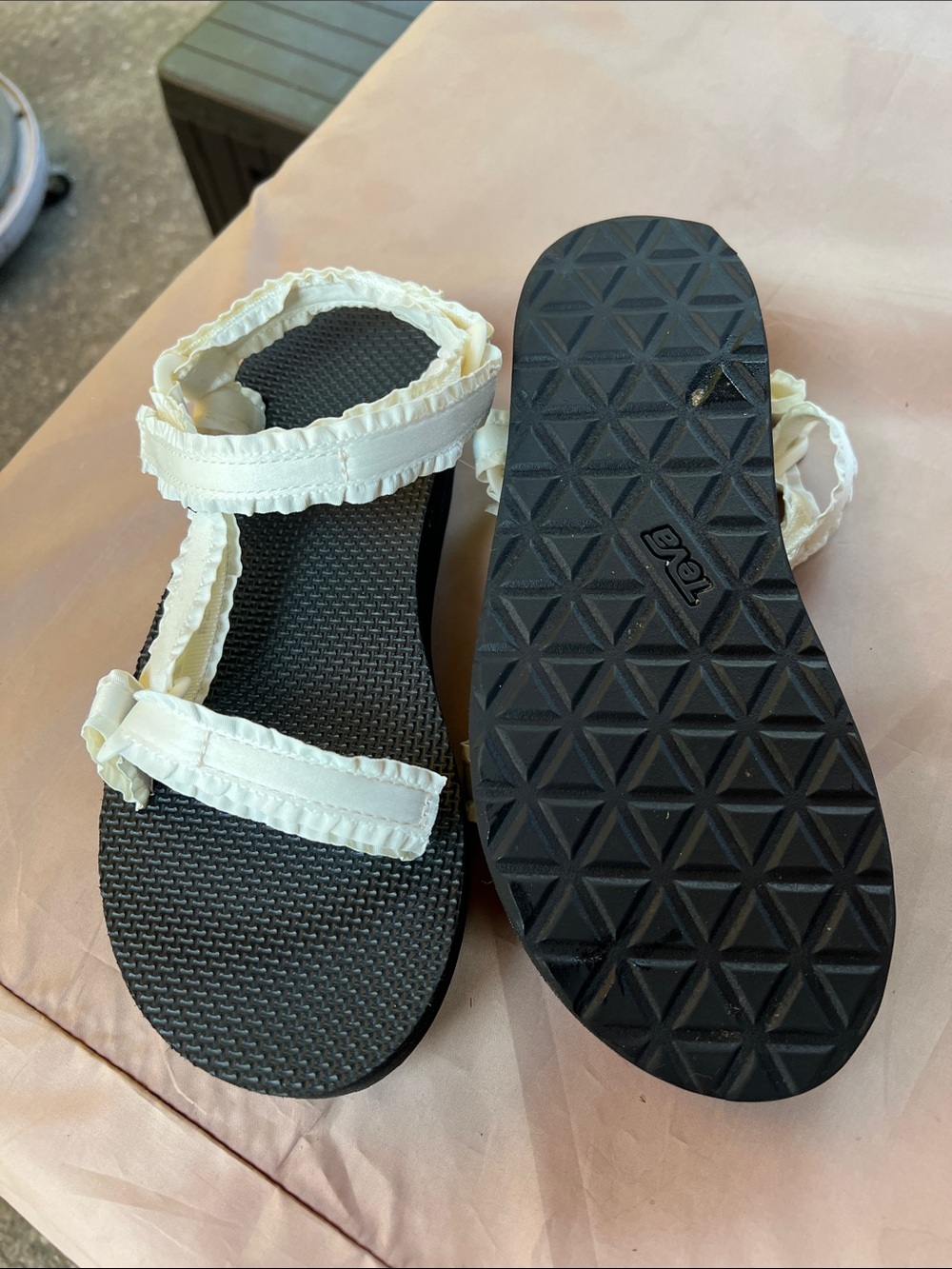 Teva Midform Ruffle Sandals 7 - Picture 3 of 3